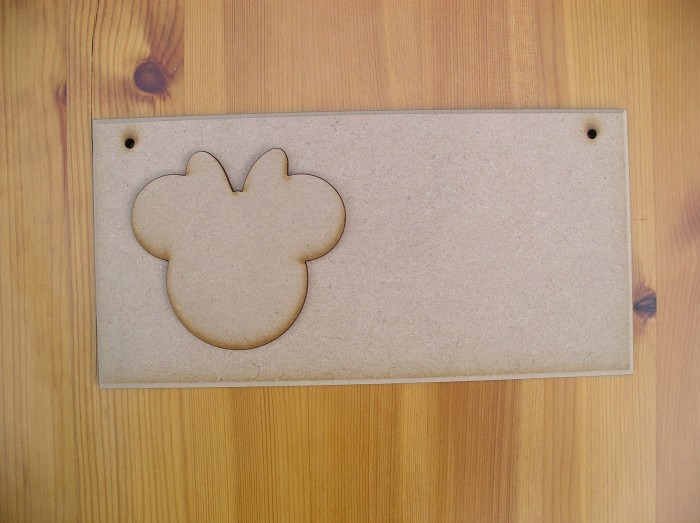 (P7) Minnie Mouse Plaque